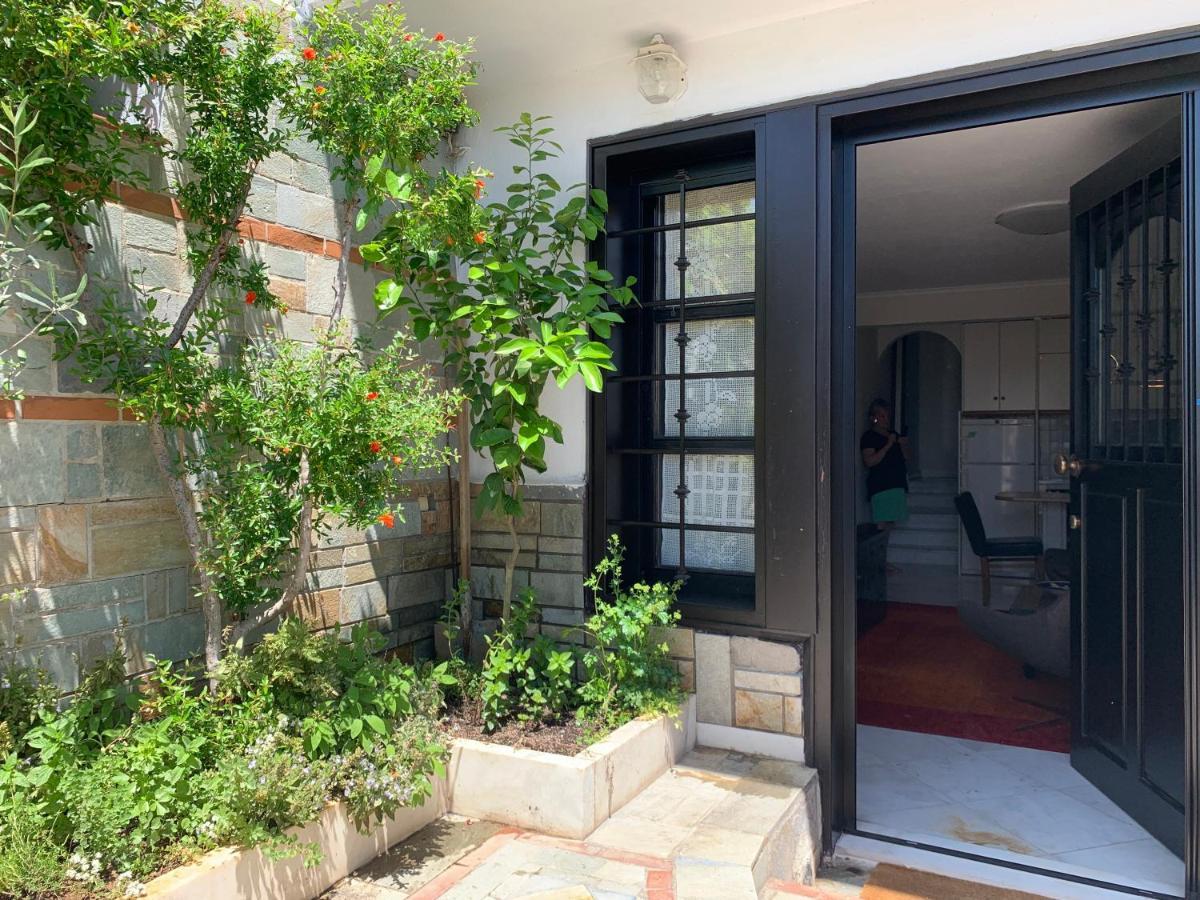Gemuetliches Appartement In Ano Poli Thessaloniki Exterior photo